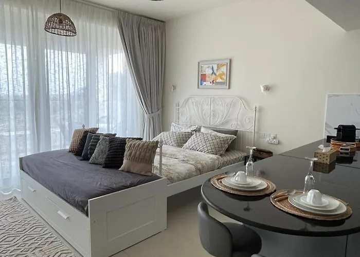 The Nest Elegant Residence Studio